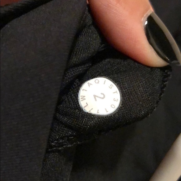 High-Neck Lululemon Workout Tank - Picture 4 of 4